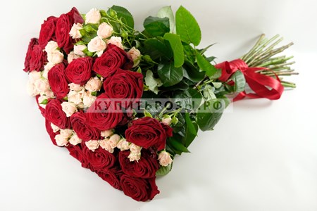 Букет роз Здравствуй купить в Москве недорого